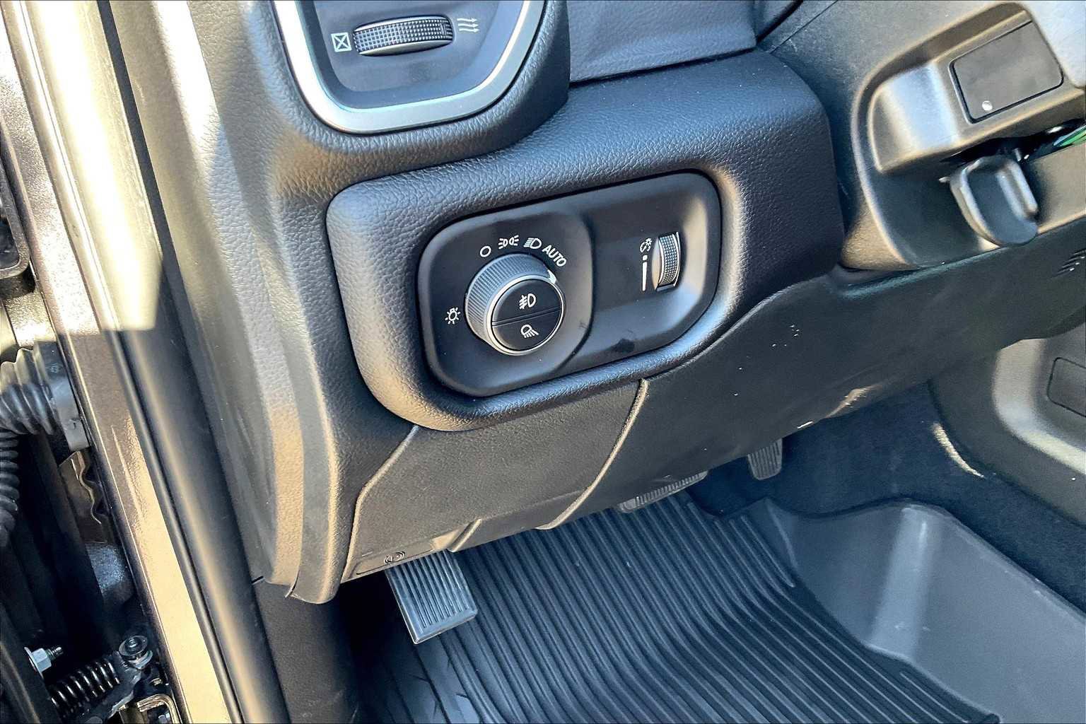 New 2025 RAM 2500 Big Horn image 17