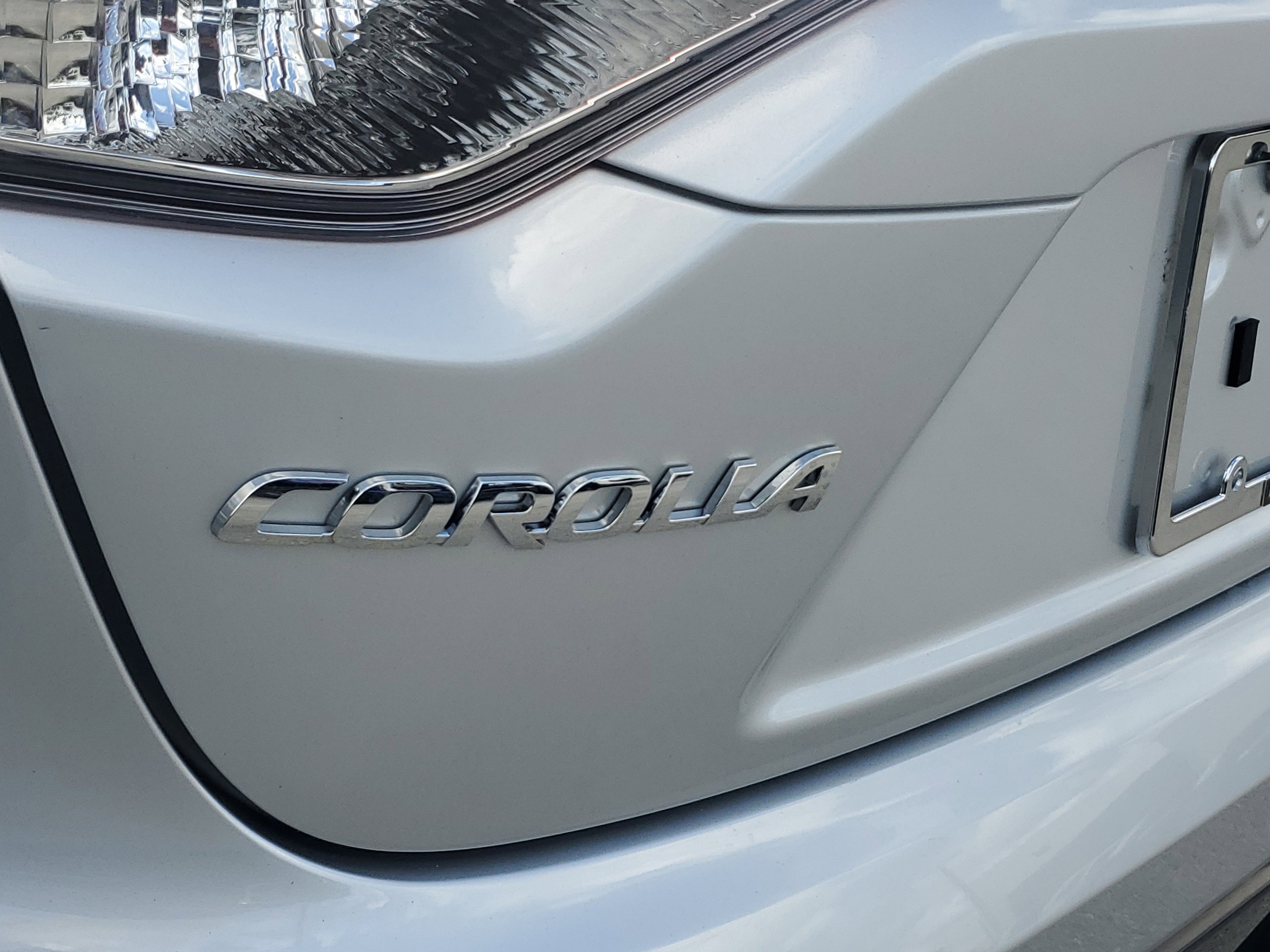 Used 2025 Toyota Corolla SE image 29