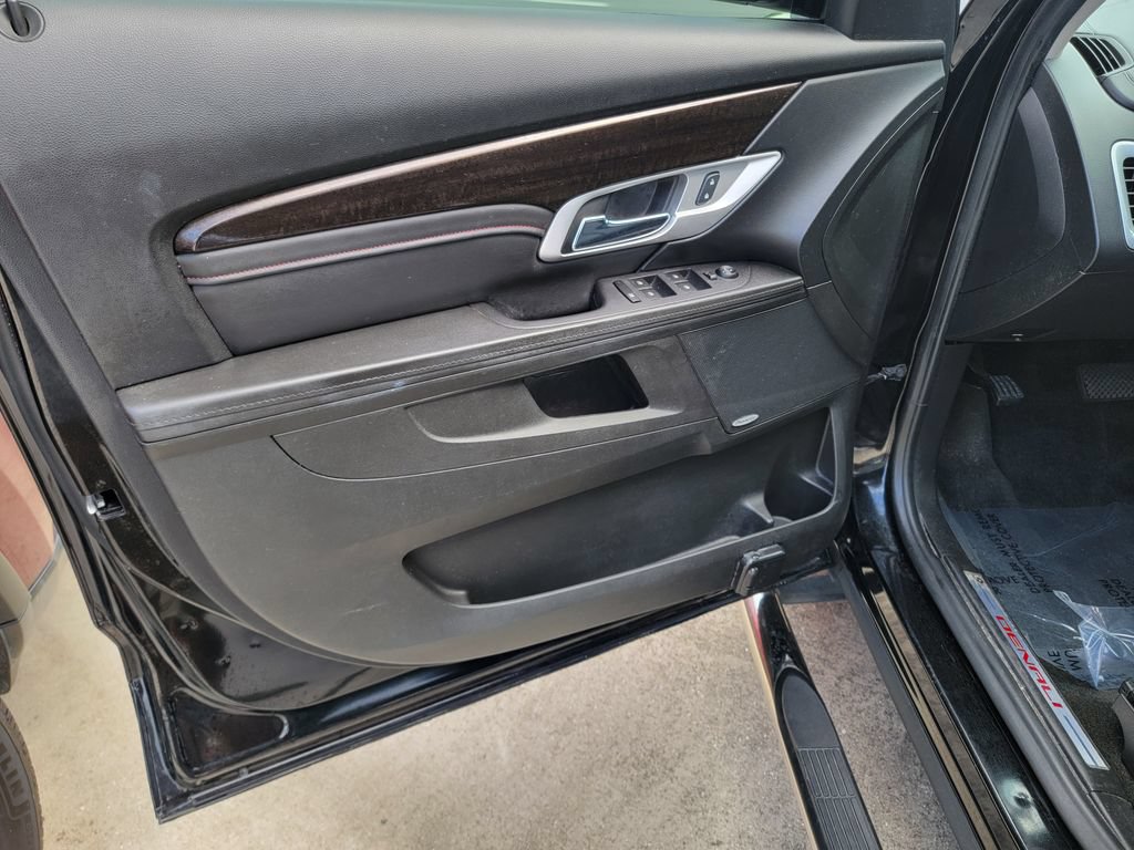 Used 2017 GMC Terrain Denali w/ LPO, Protection Package FWD image 10
