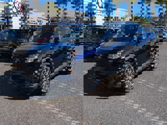 Used 2021 Toyota RAV4 XLE Premium image 4