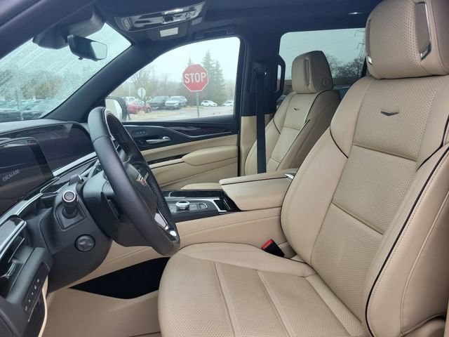 Certified 2023 Cadillac Escalade Premium Luxury w/ LPO, Floor Liner Package AWD/4WD image 8