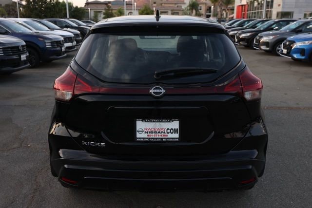 New 2025 Nissan Kicks Play S image 5