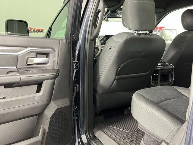 New 2026 RAM 3500 Big Horn AWD/4WD image 25