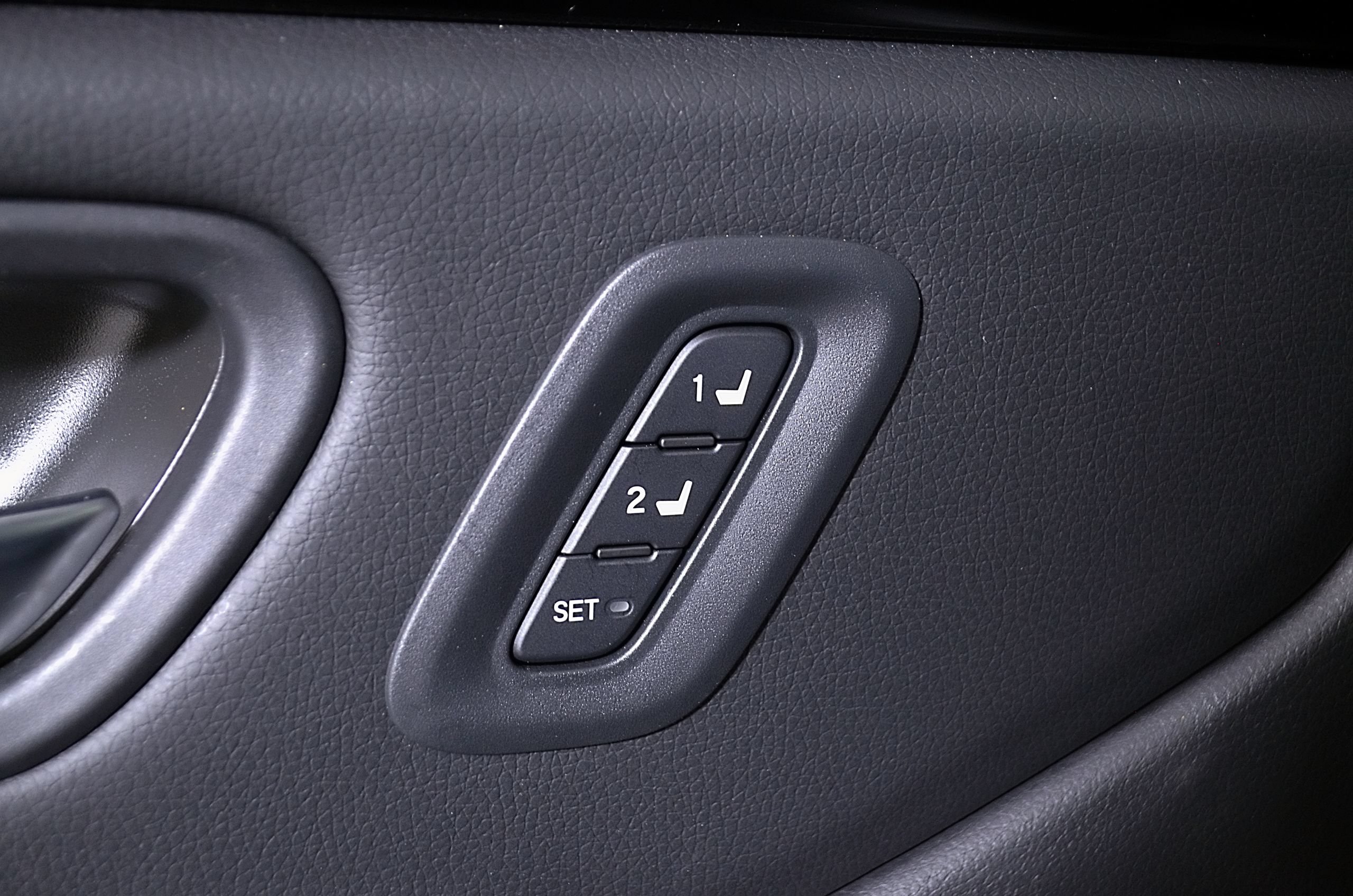 Used 2025 Honda Pilot EX-L image 22