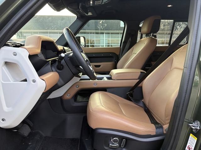 Certified 2026 Land Rover Defender 130 X-Dynamic SE AWD/4WD image 11