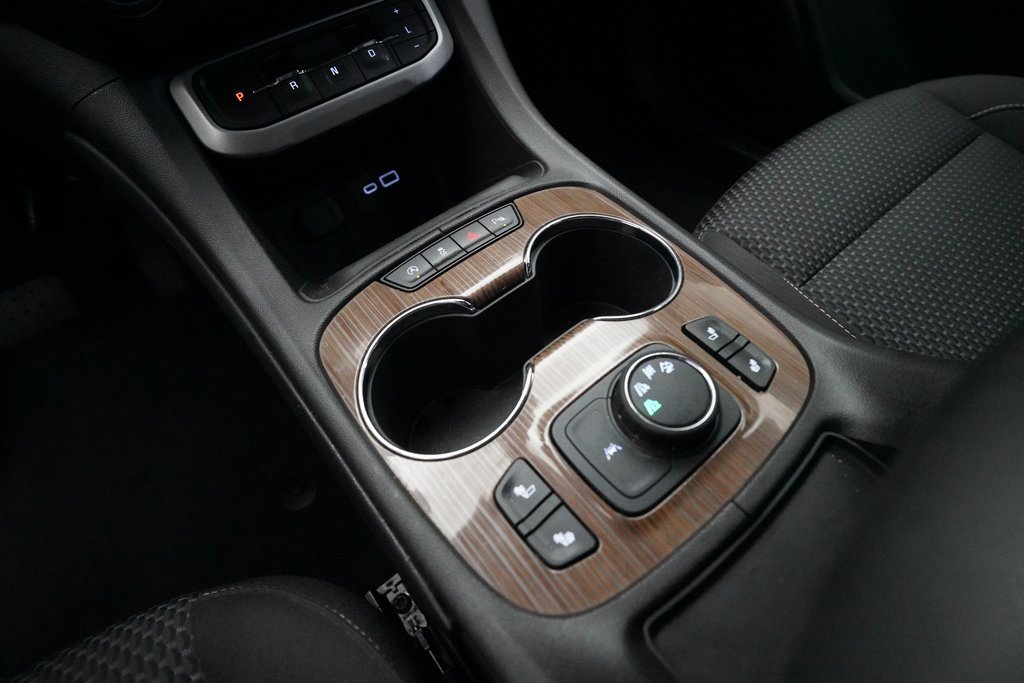 Certified 2023 GMC Acadia SLE w/ Driver Convenience Package image 17