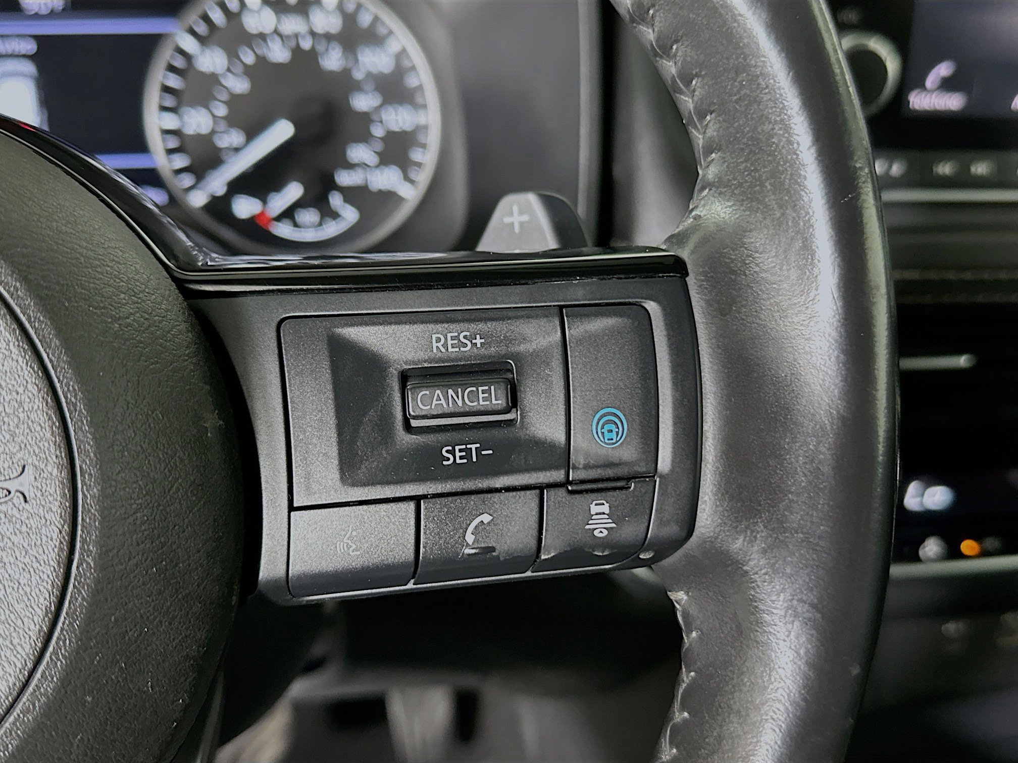 Used 2021 Nissan Rogue SV w/ Premium Package FWD image 17