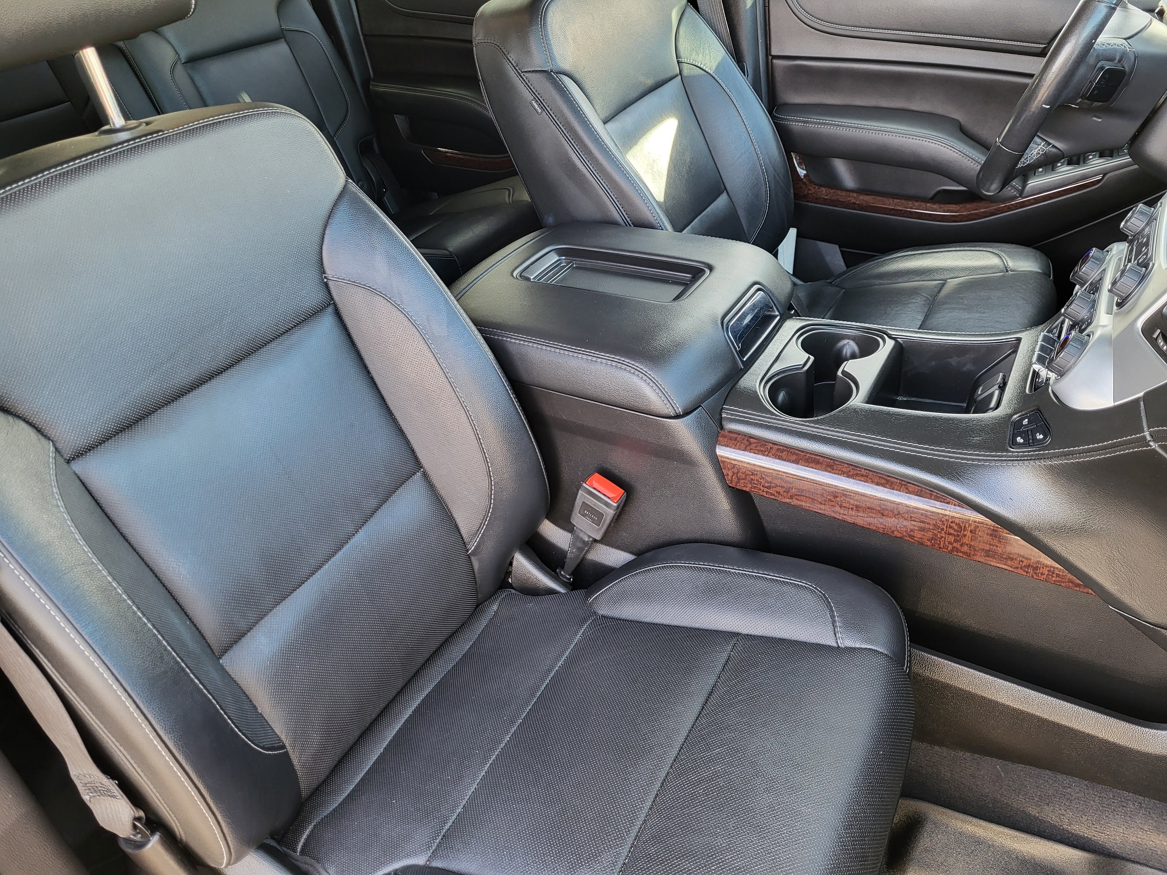 Used 2019 GMC Yukon XL SLT image 16