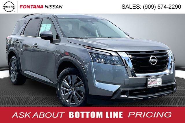 Certified 2024 Nissan Pathfinder SV FWD image 1