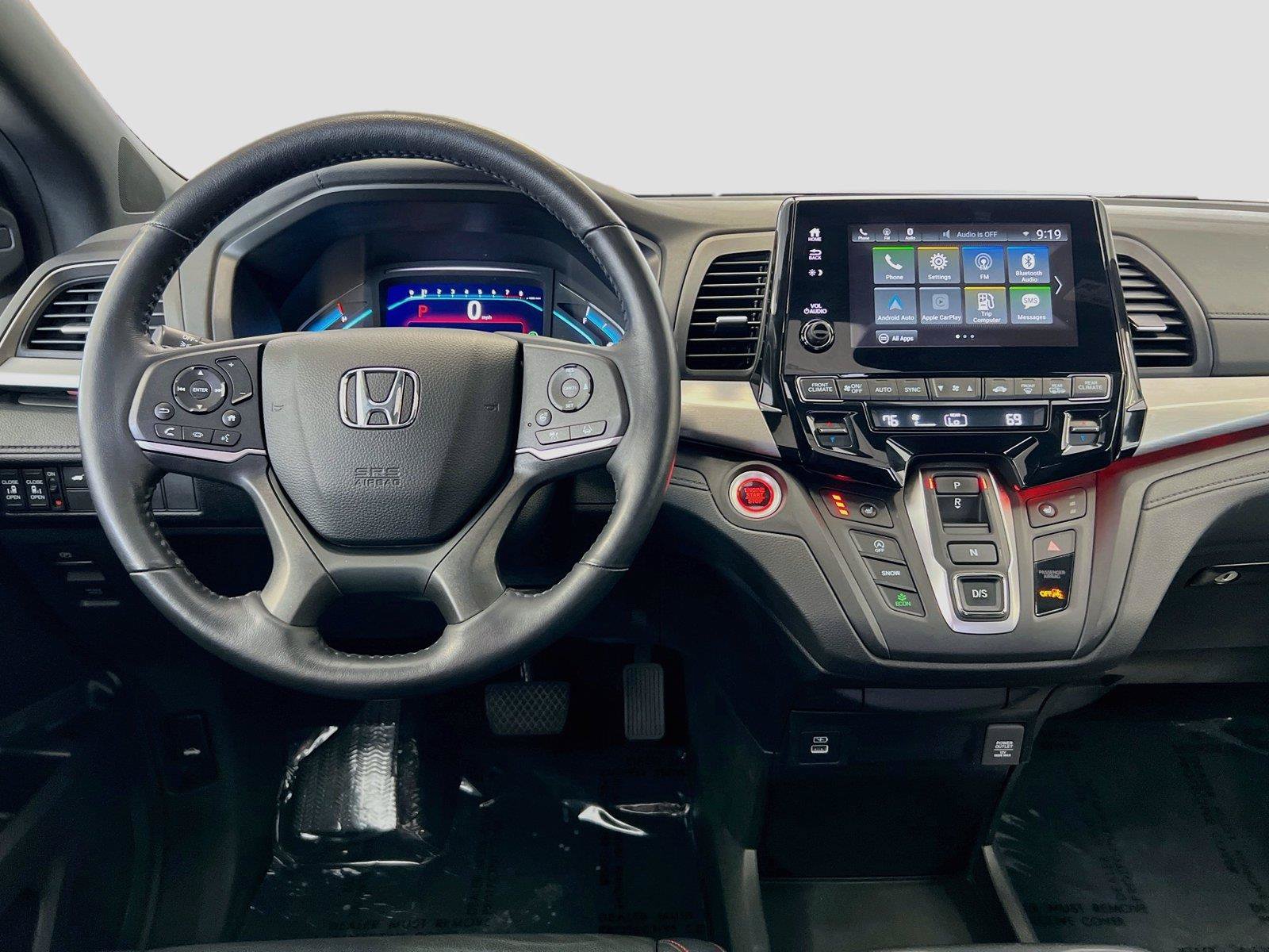 Used 2023 Honda Odyssey Sport image 2