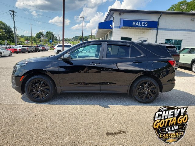 Used 2023 Chevrolet Equinox LS w/ LS Convenience Package AWD/4WD image 2