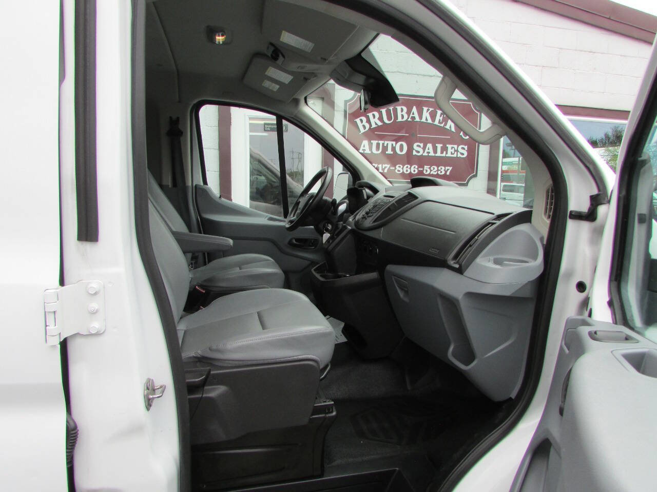 Used 2016 Ford Transit 350 XL RWD image 6