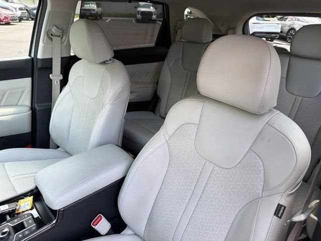 Used 2023 Kia Sorento SX Prestige AWD/4WD image 11