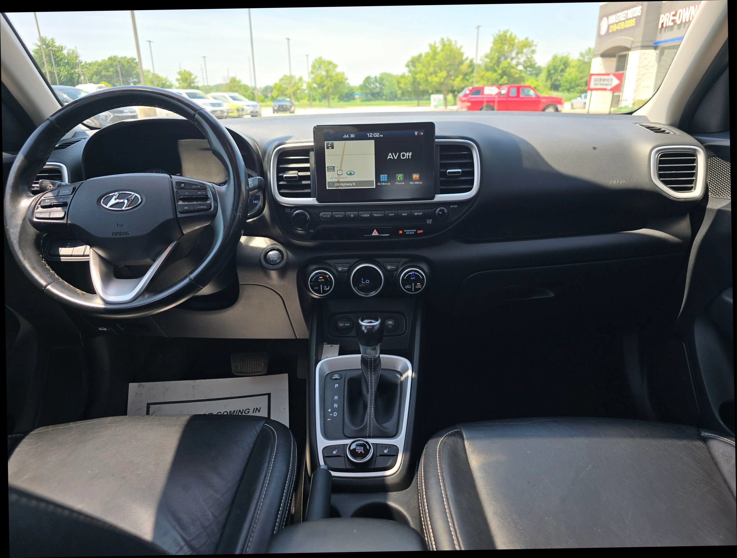 Used 2020 Hyundai Venue SEL w/ Convenience + Premium Package FWD image 14