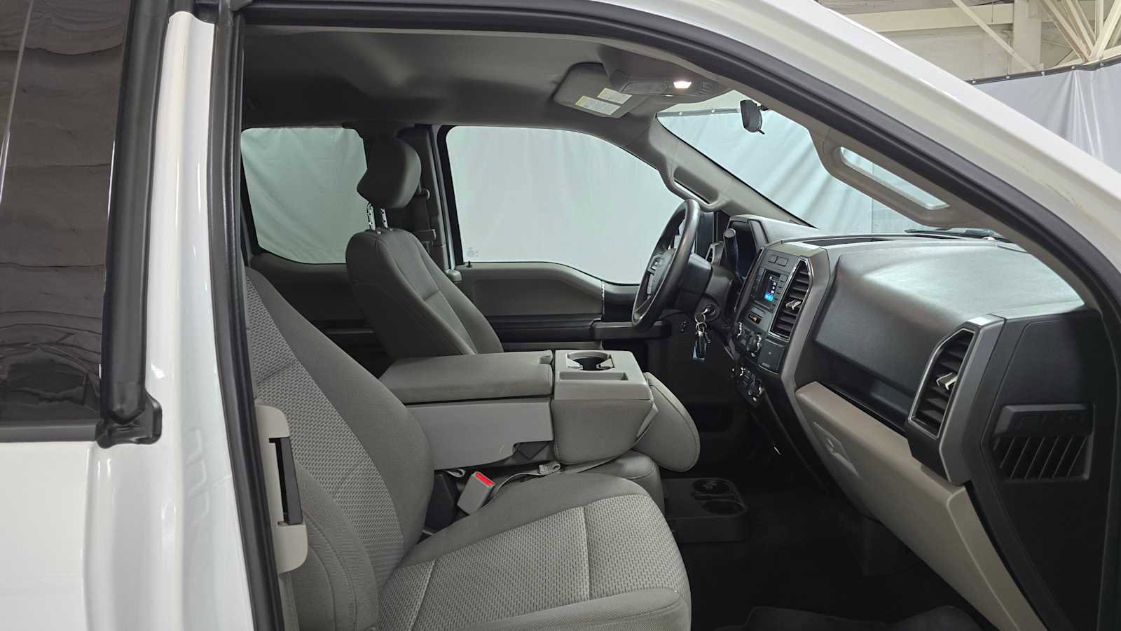 Used 2017 Ford F150 XLT RWD image 10