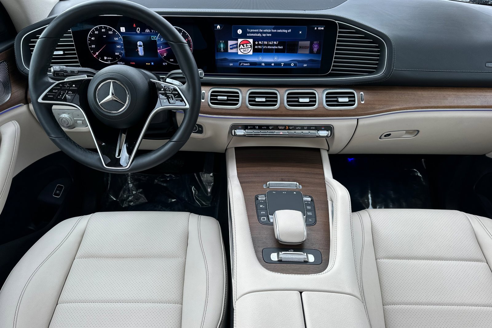 Certified 2025 Mercedes-Benz GLS 450 4MATIC image 15