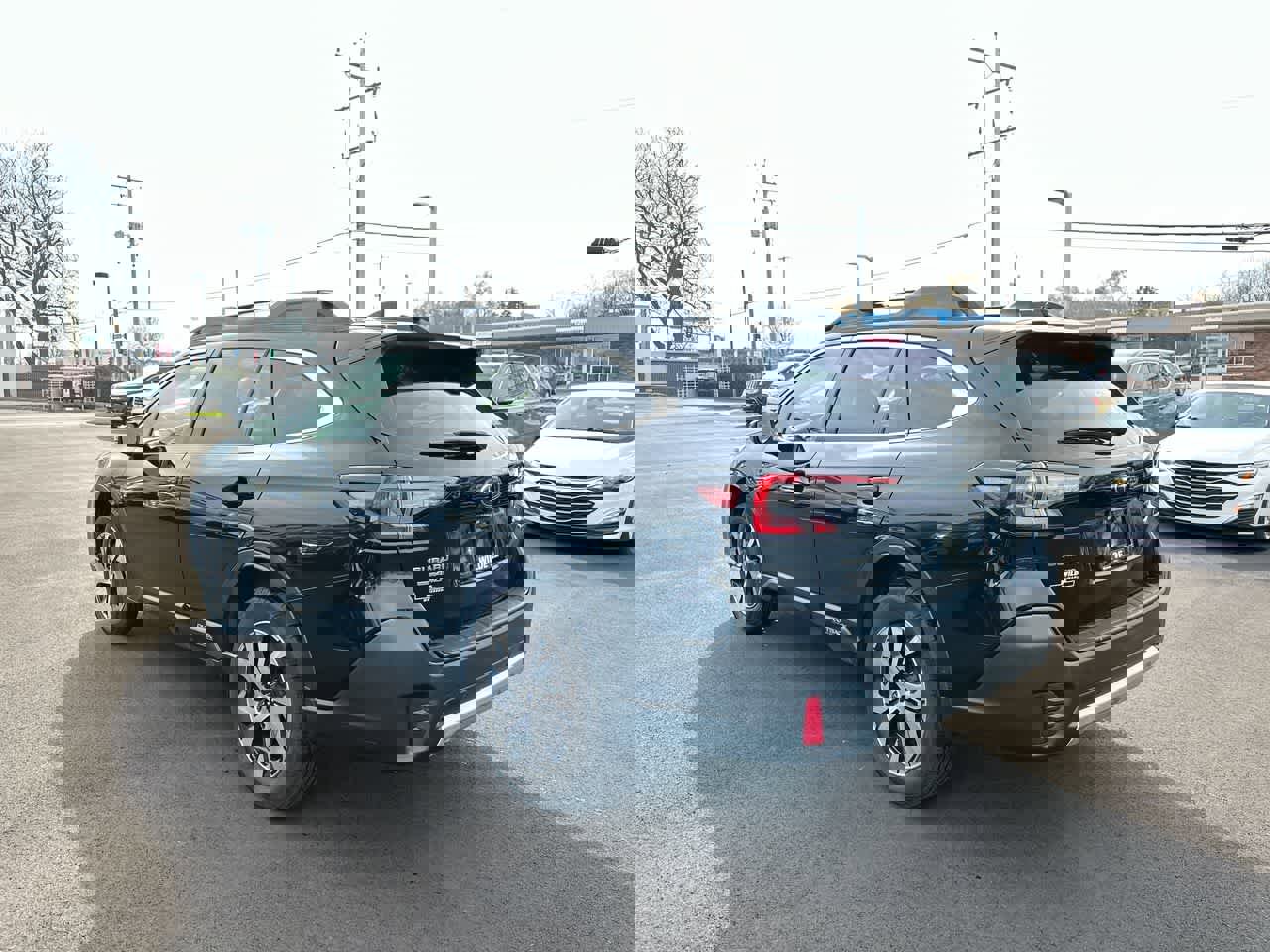 Used 2020 Subaru Outback Limited image 11