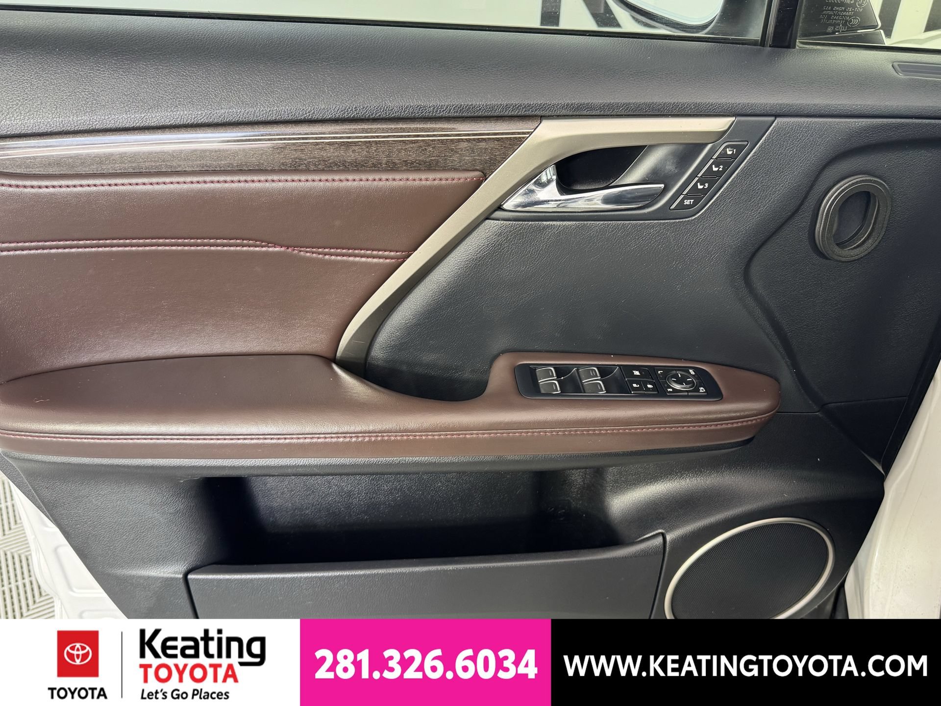Used 2018 Lexus RX 350L Luxury w/ Accessory Package FWD image 11