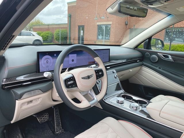 Used 2025 Genesis GV80 3.5T e-SC AWD/4WD image 10