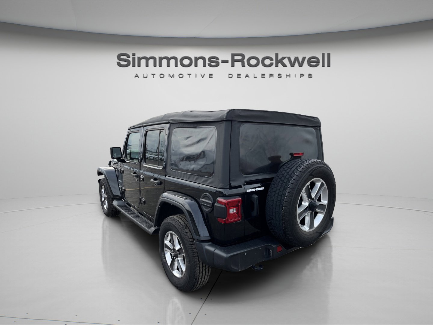 Used 2022 Jeep Wrangler Unlimited Sahara w/ LED Lighting Group image 5