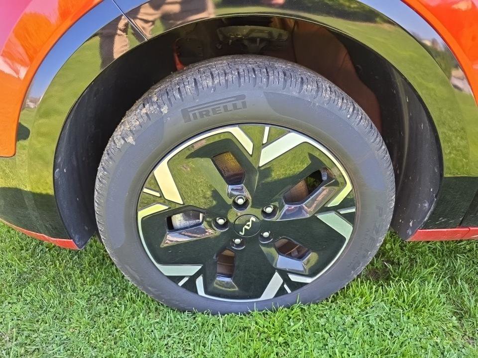 Used 2023 Kia Niro Wind w/ Wind Preserve Package image 4