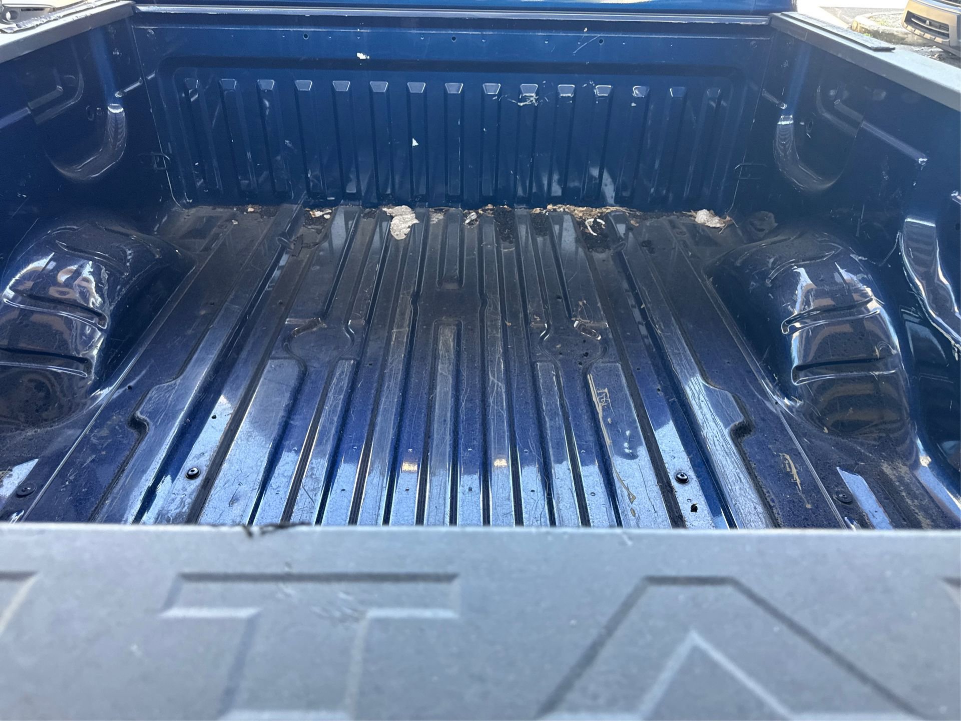 Used 2021 Nissan Titan SV w/ SV Convenience Package image 14