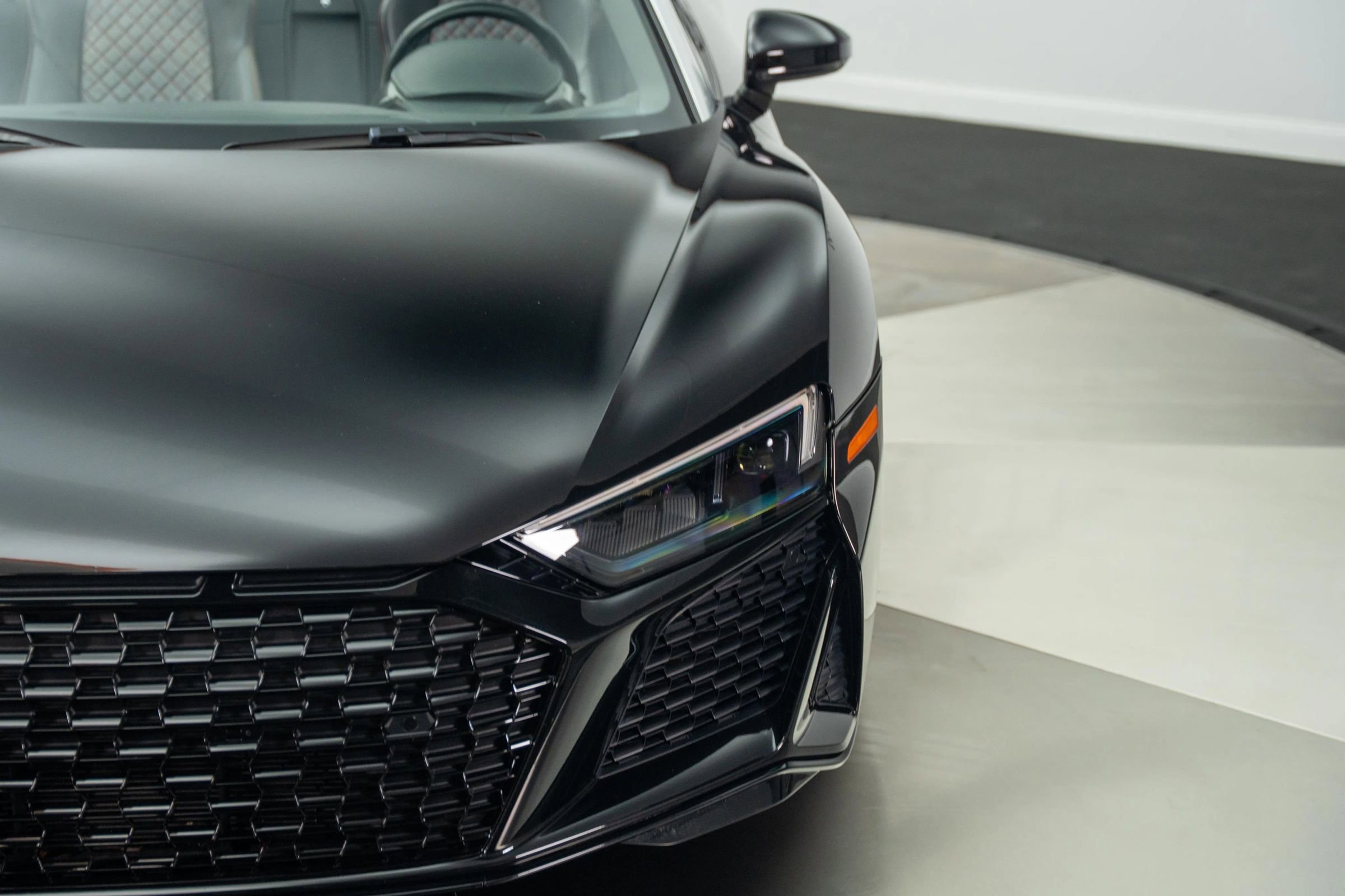 Used 2021 Audi R8 V10 w/ Premium Package image 15