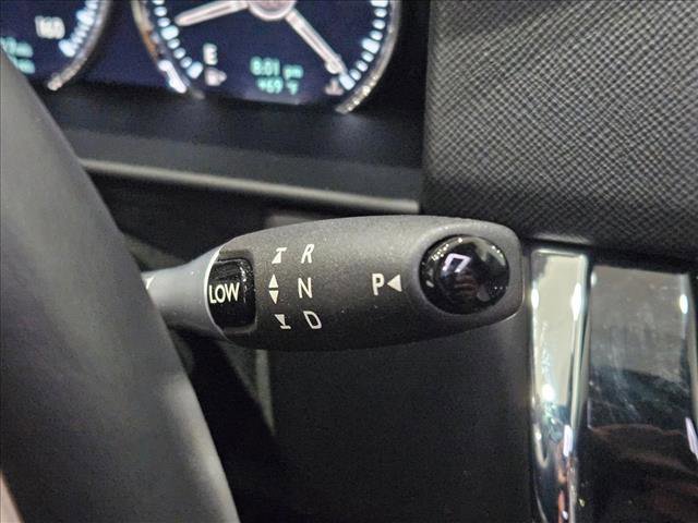 Used 2023 Rolls-Royce Cullinan w/ Interior Detailing Package image 10