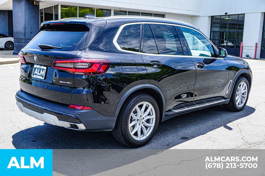 Used 2023 BMW X5 M50i RWD image 5