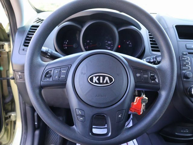 Used 2012 Kia Soul FWD image 27