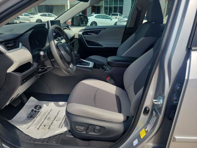 Certified 2024 Toyota RAV4 XLE w/ Convenience Package image 19