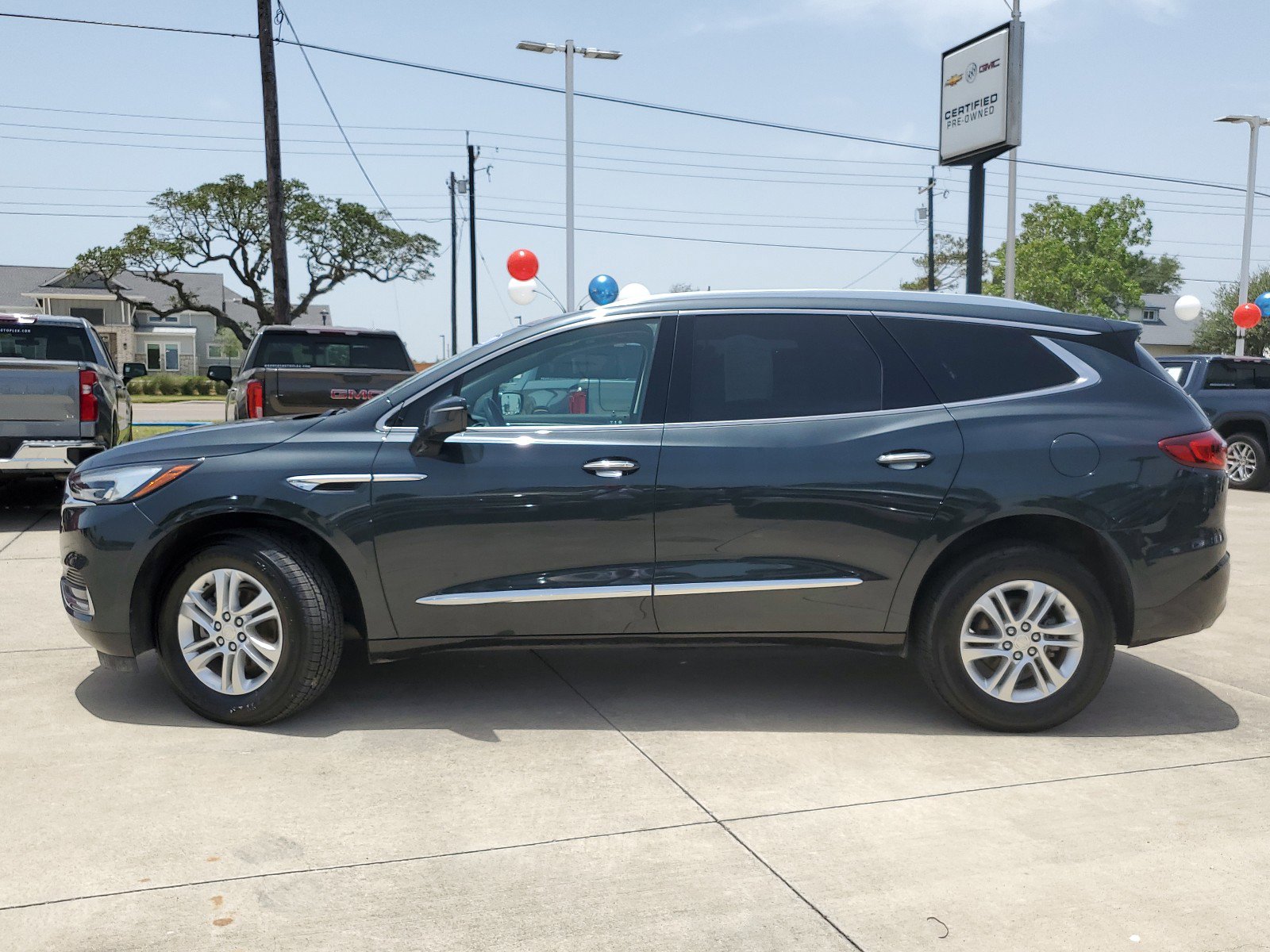 Used 2020 Buick Enclave Essence image 8