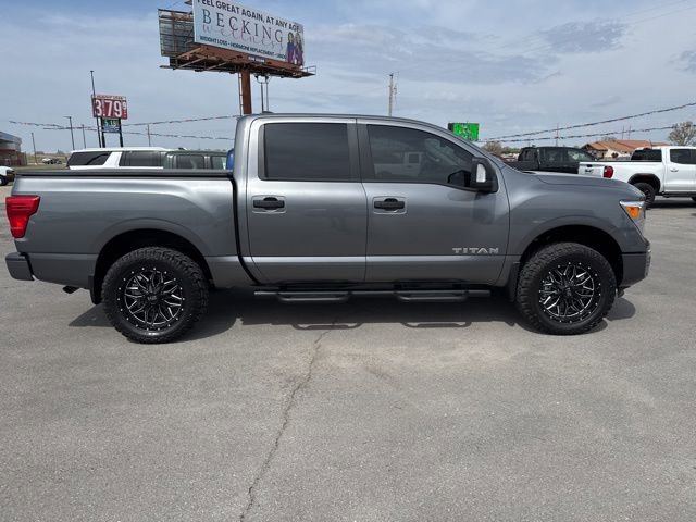 Used 2024 Nissan Titan SV w/ SV Convenience Package image 8