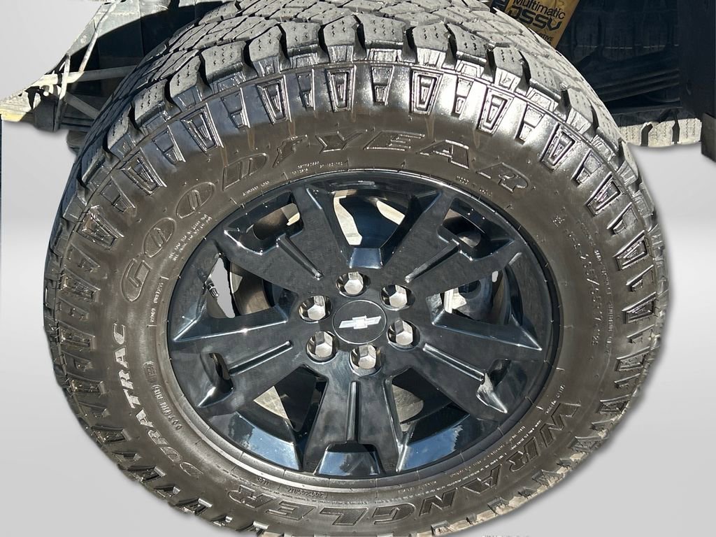 Used 2022 Chevrolet Colorado ZR2 w/ ZR2 Midnight Special Edition image 14