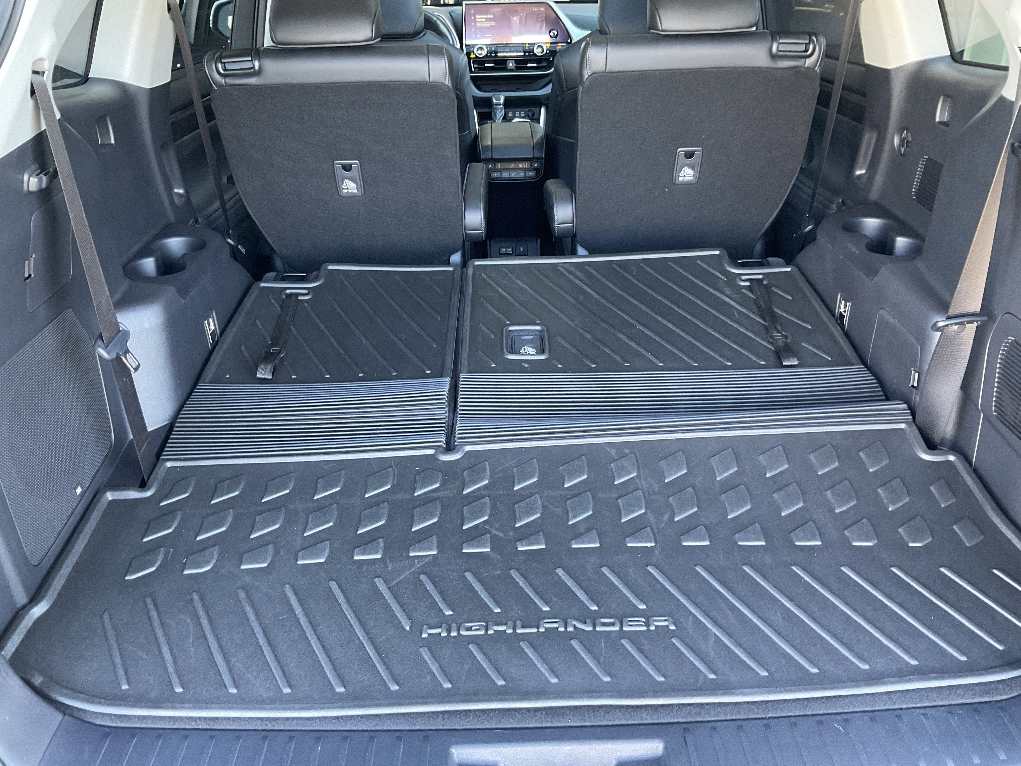 Used 2024 Toyota Highlander Platinum image 51