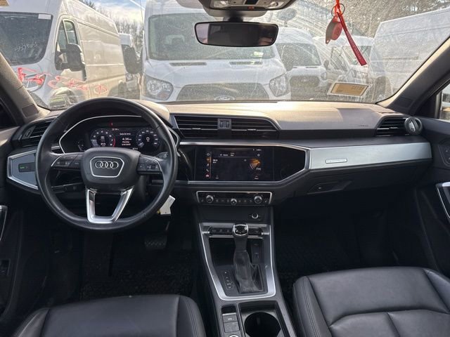 Used 2020 Audi Q3 2.0T Premium image 10