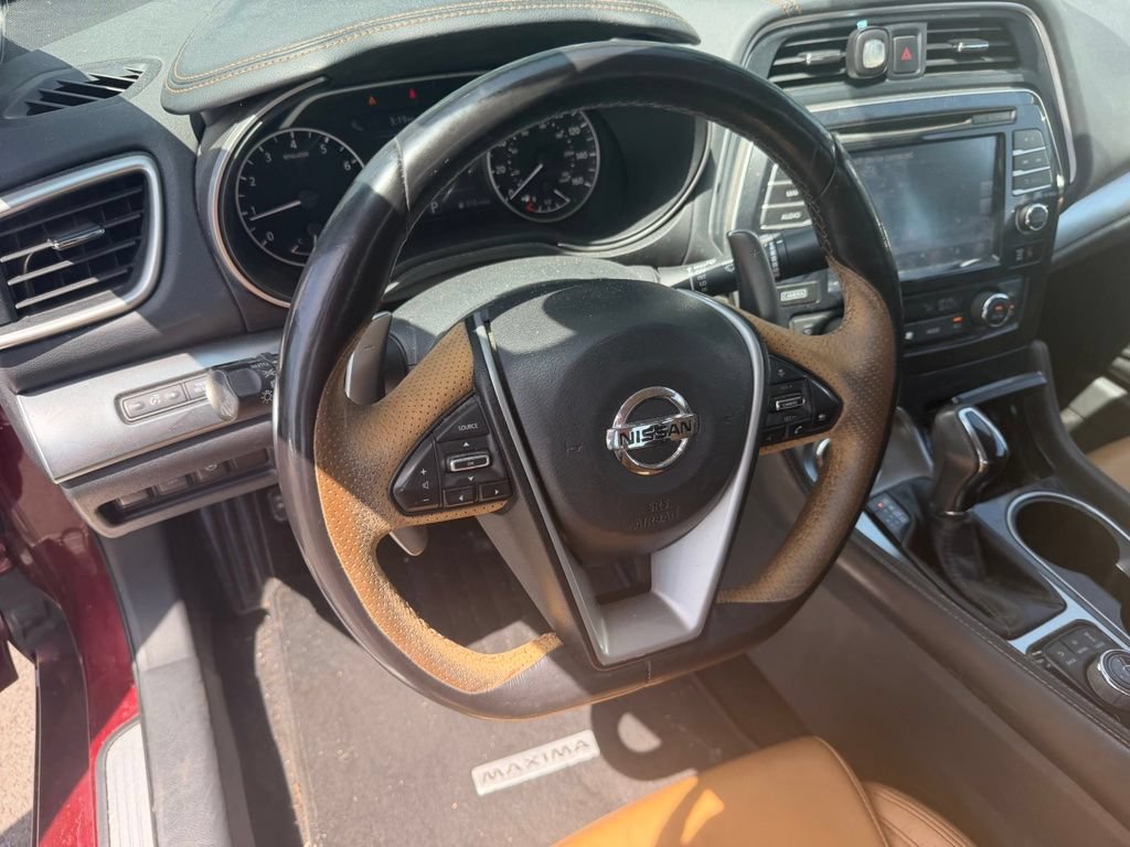 Used 2017 Nissan Maxima SR w/ Interior Lighting Package FWD image 8