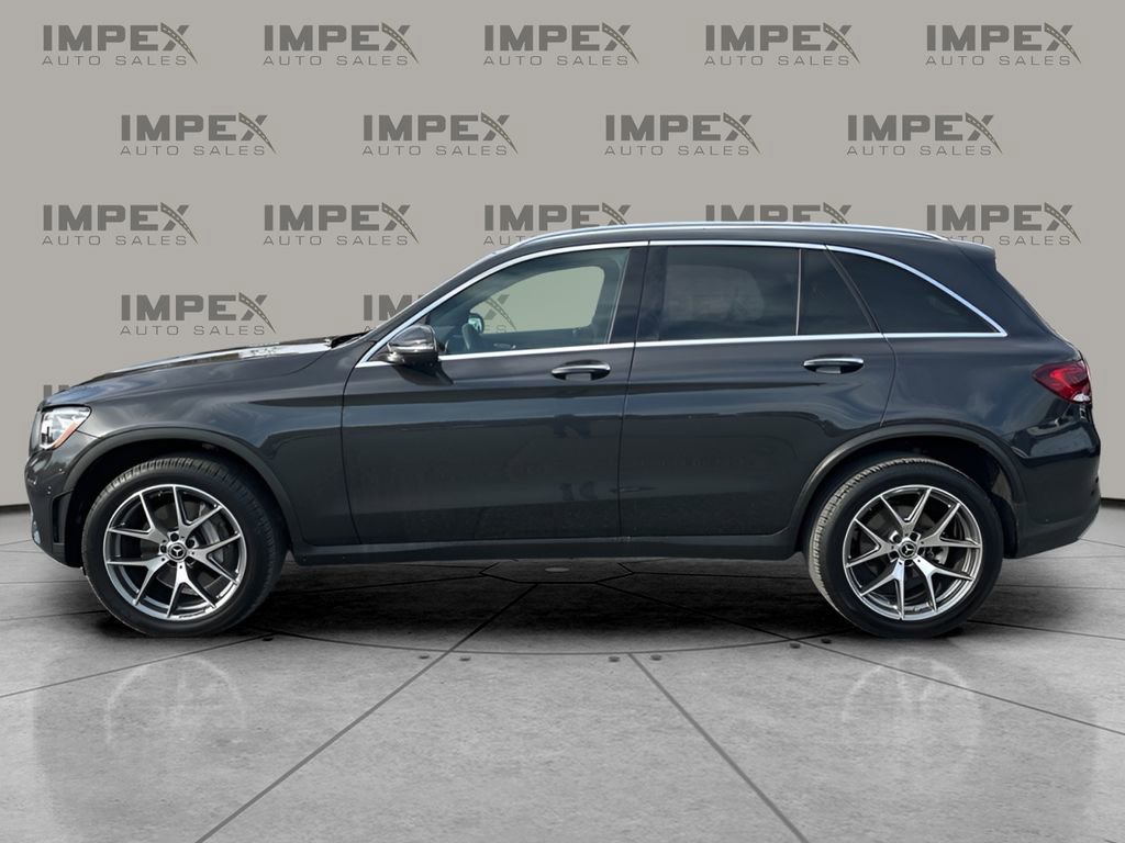 Used 2022 Mercedes-Benz GLC 300 4MATIC image 2