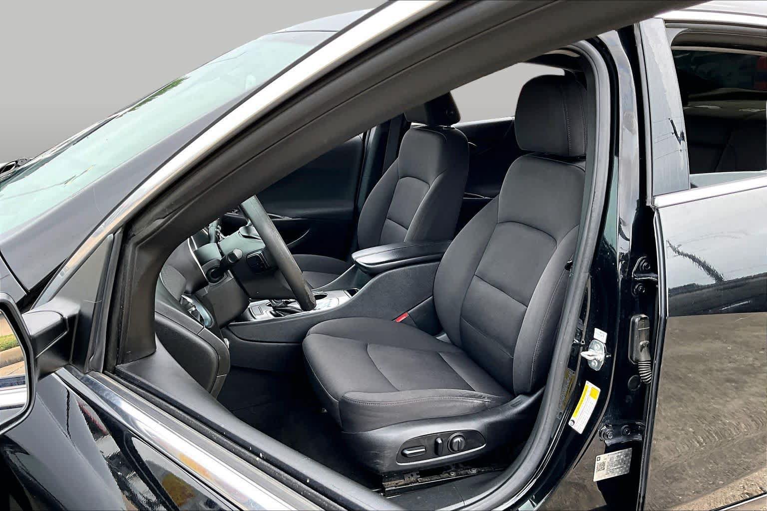 Used 2020 Chevrolet Malibu LT FWD image 8