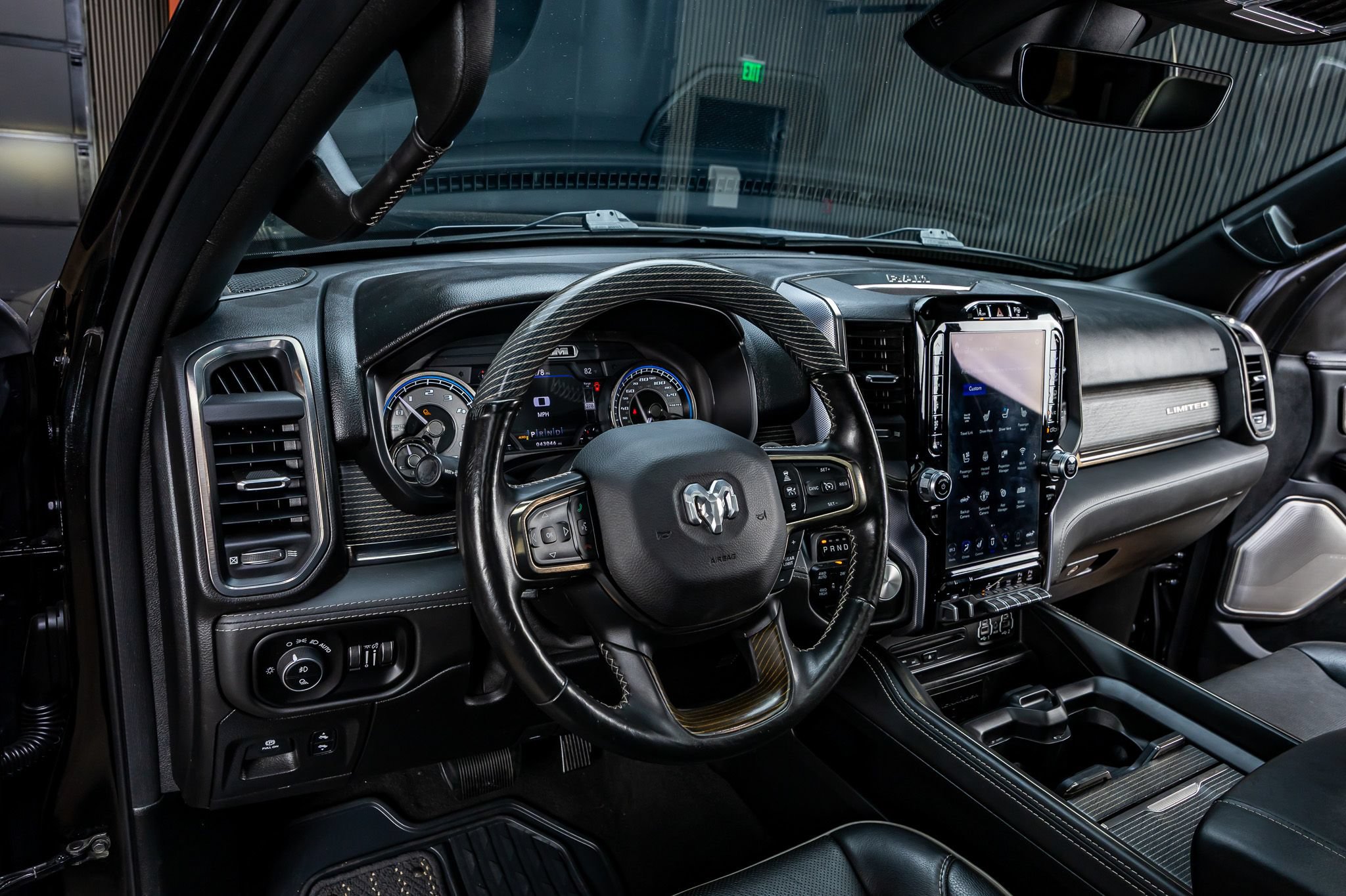 Used 2019 RAM 1500 Limited AWD/4WD image 17