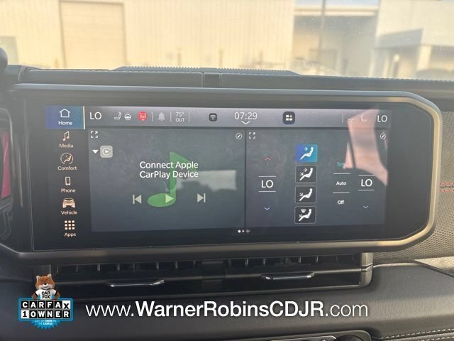 Used 2024 Jeep Wrangler Unlimited Rubicon w/ Convenience Group AWD/4WD image 7