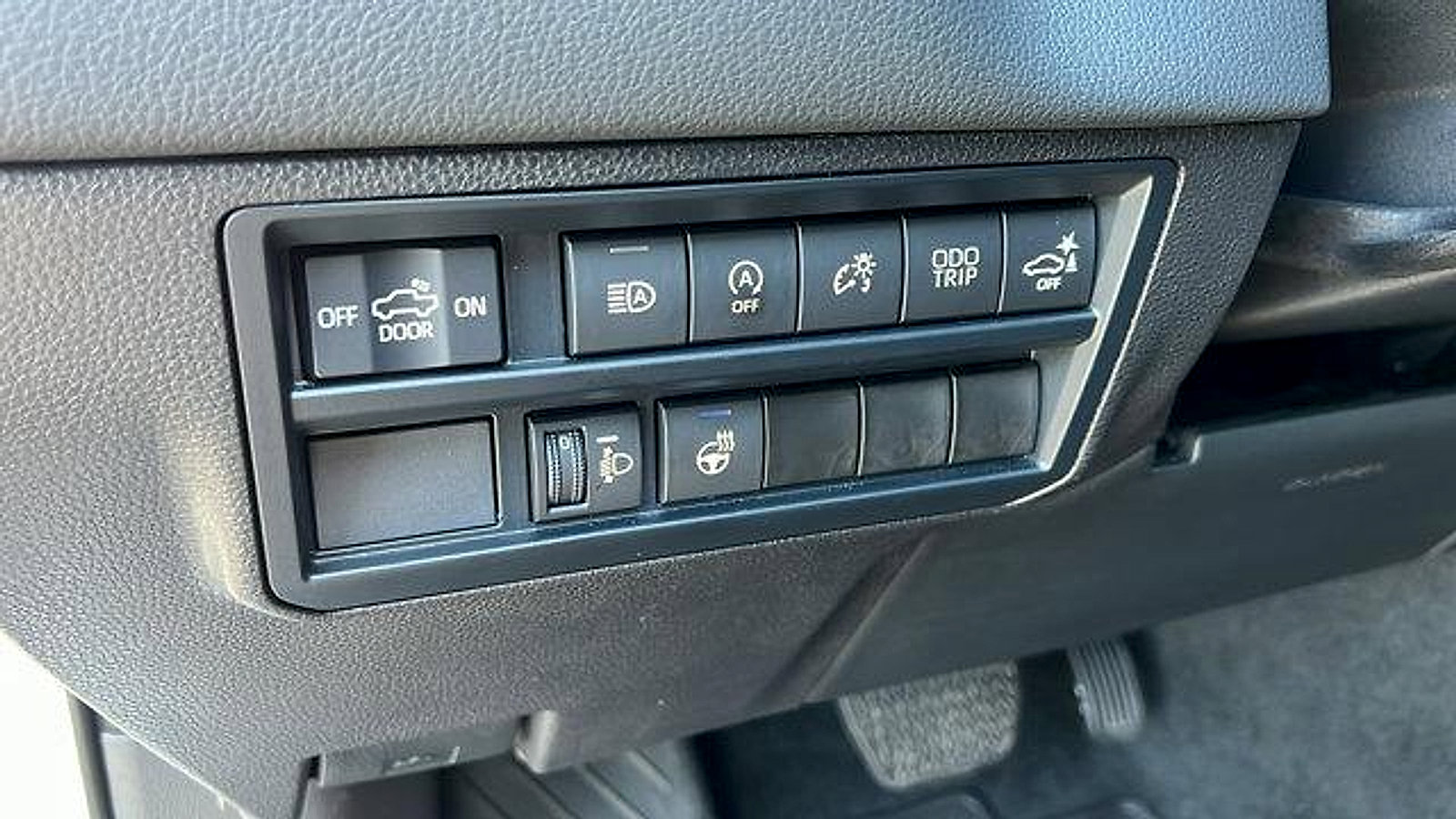 Used 2024 Toyota Tundra Limited image 27