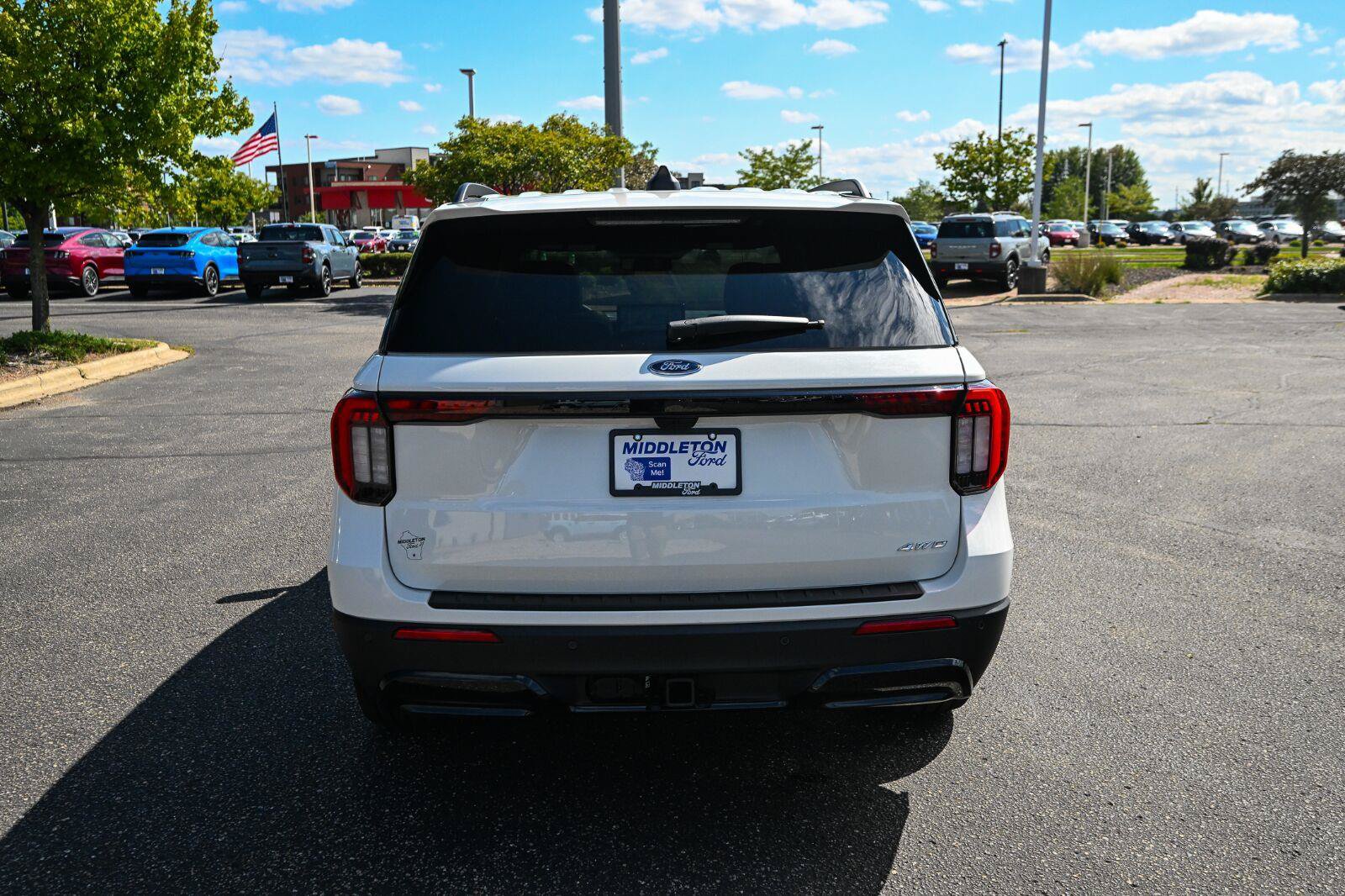 New 2026 Ford Explorer ST-Line w/ ST-Line Street Pack AWD/4WD image 6