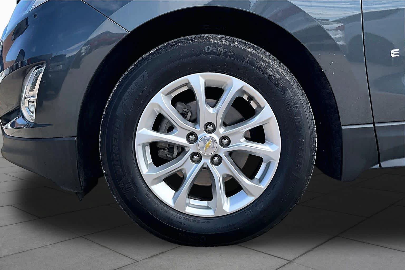 Used 2020 Chevrolet Equinox LT FWD image 11