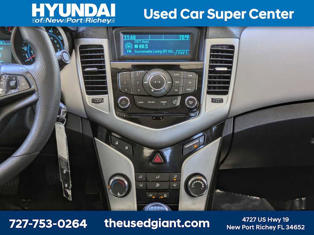 Used 2014 Chevrolet Cruze LS image 17
