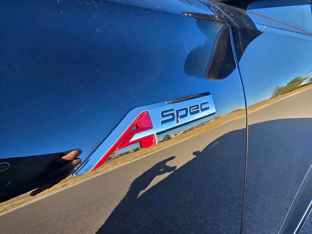 Used 2023 Acura MDX A-Spec image 10