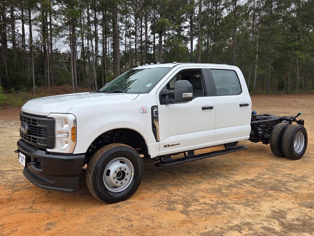 New 2026 Ford F350 XL image 3