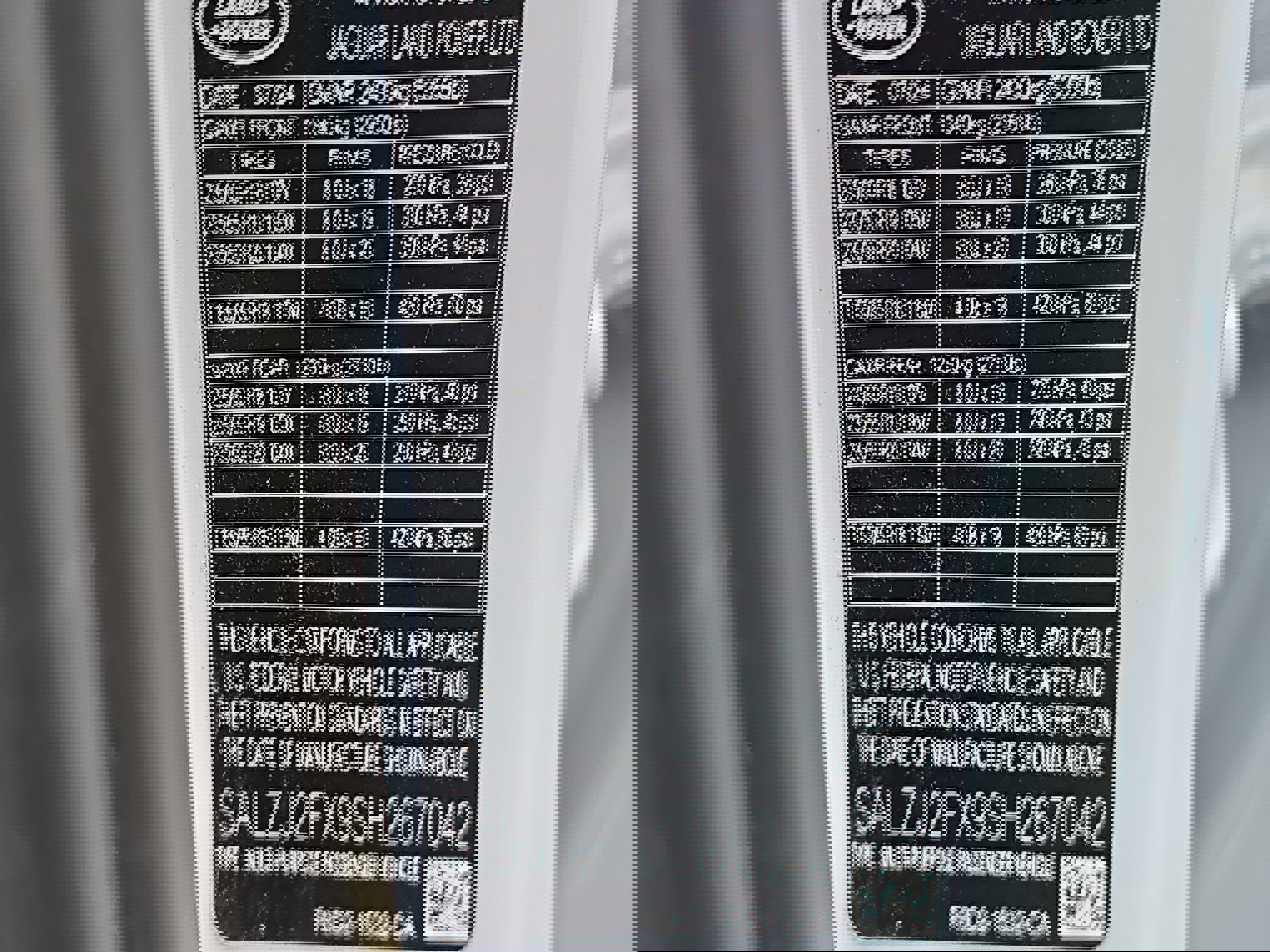 Used 2025 Land Rover Range Rover Evoque S image 36