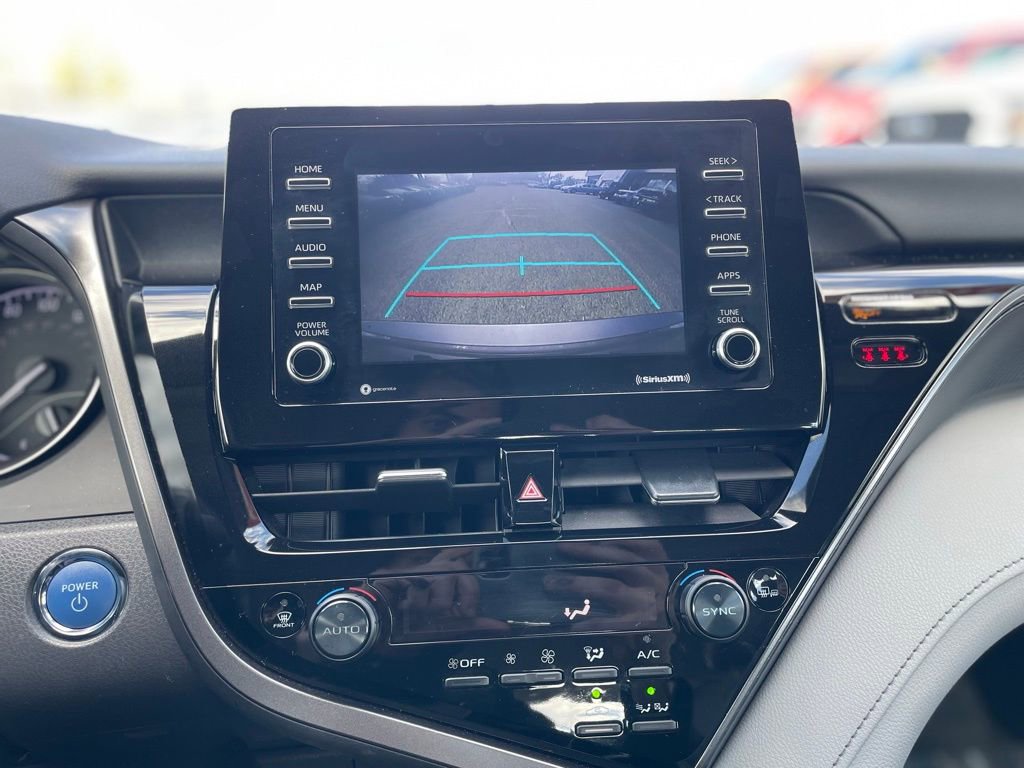 Used 2022 Toyota Camry SE FWD image 18