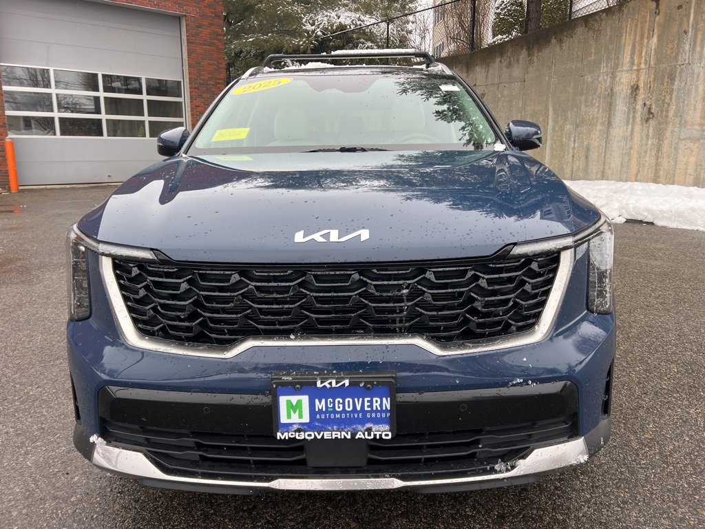 Certified 2025 Kia Sorento S w/ Panoramic Sunroof Package image 8